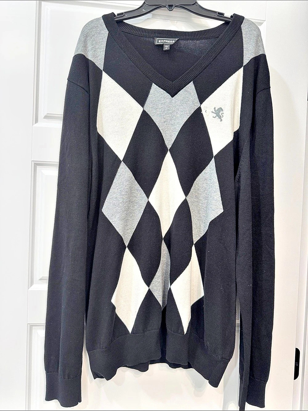 Express Argyle V-Neck Sweater Black & Gray Size Large